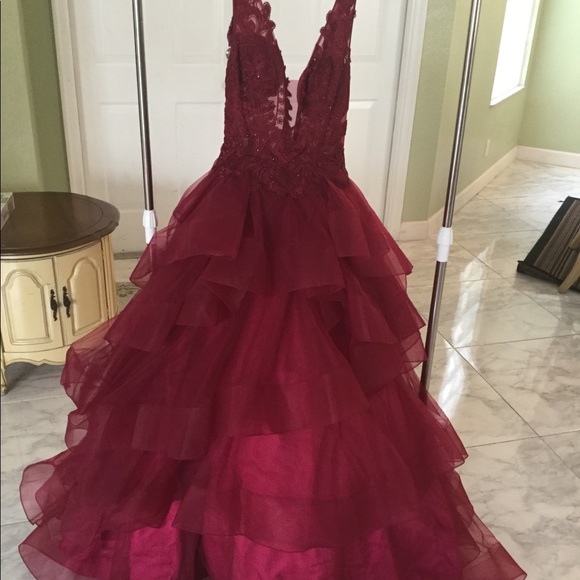 Ellie Wilde gown - Picture 2 of 3